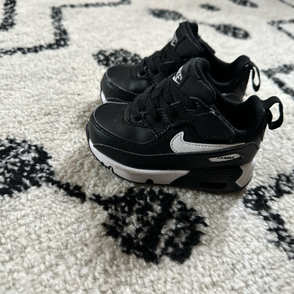 Nike Air Max Kids Black and White Sneakers